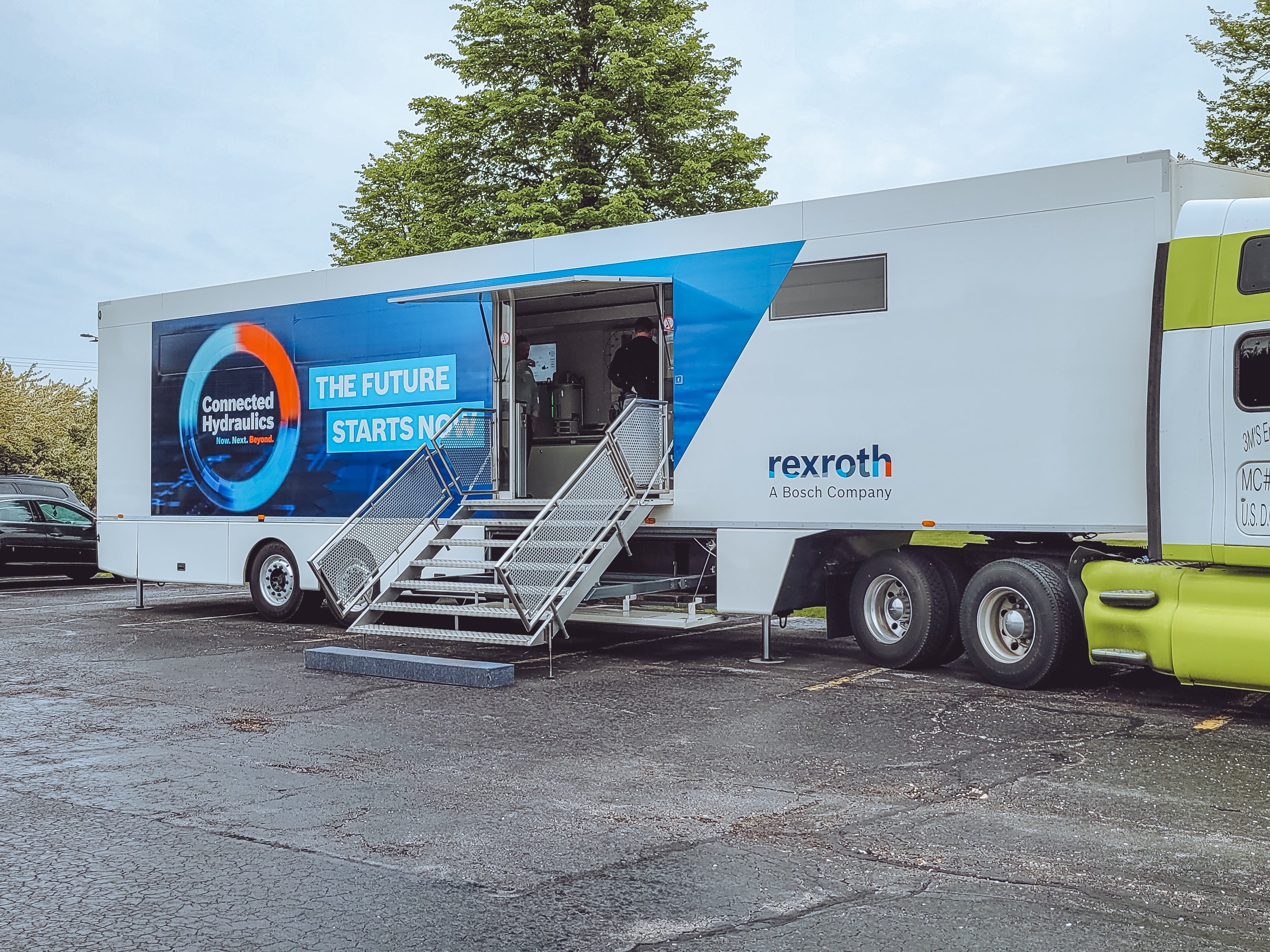 Bosch Rexroth Connected Hydraulics Roadshow at FSC