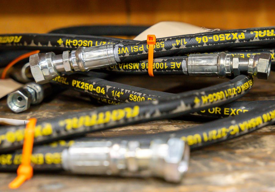 Emergency hydraulic hose repair near Milwaukee or Green Bay