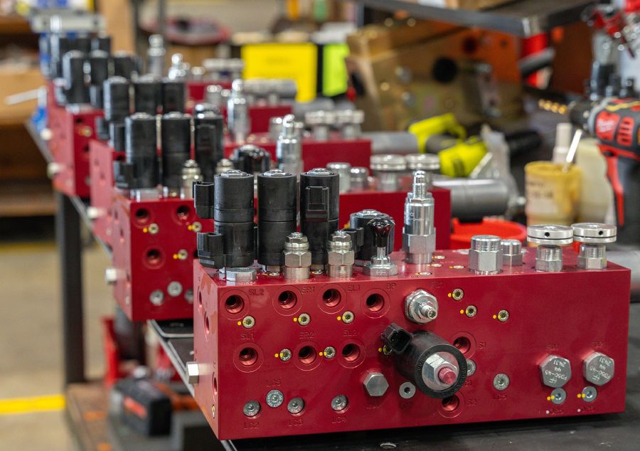 Custom Hydraulic Manifold Assemblies